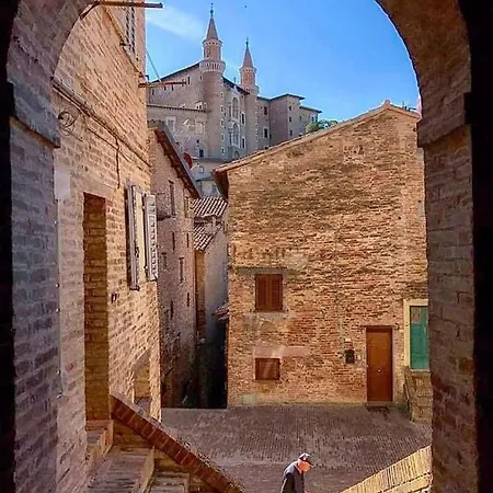 Panzió Pellipario Urbino